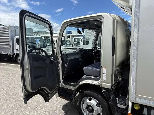 いすゞ エルフ 2RG-NPR88ANの写真49