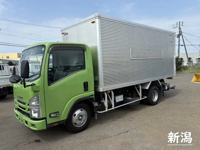 いすゞ エルフ TRG-NMR85ANの写真1