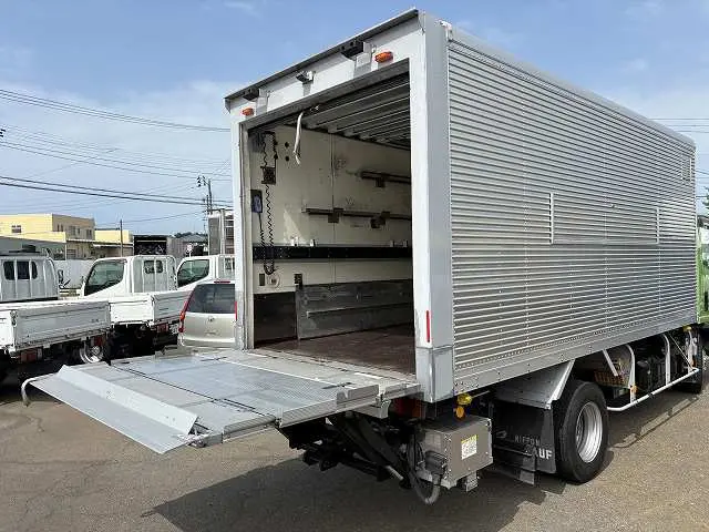 いすゞ エルフ TRG-NMR85ANの写真14