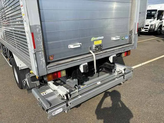 いすゞ エルフ TRG-NMR85ANの写真17