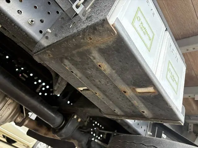 いすゞ エルフ TRG-NMR85ANの写真23