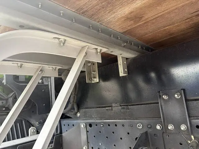 いすゞ エルフ TRG-NMR85ANの写真27