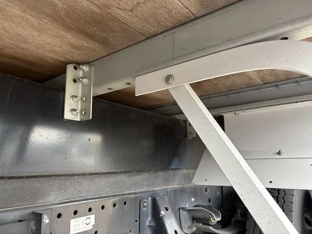 いすゞ エルフ TRG-NMR85ANの写真28