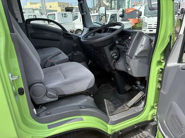 いすゞ エルフ TRG-NMR85ANの写真48