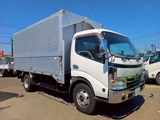 トヨタ ダイナ PB-XZU413の写真2