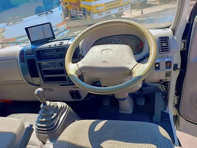 トヨタ ダイナ PB-XZU413の写真46