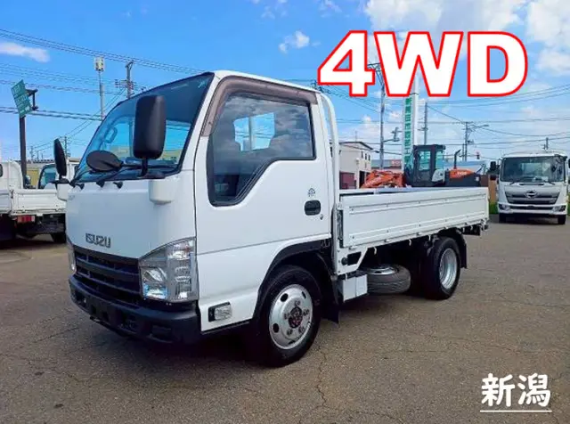 いすゞ エルフ TKG-NJS85A(4WD)の写真1