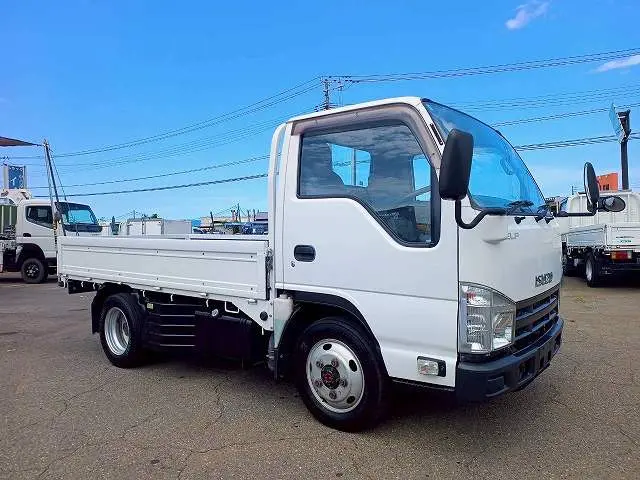 いすゞ エルフ TKG-NJS85A(4WD)の写真2