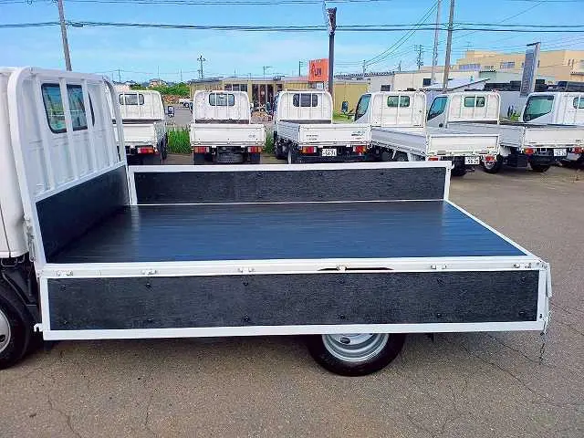 いすゞ エルフ TKG-NJS85A(4WD)の写真7