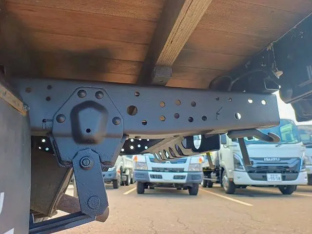 いすゞ エルフ TKG-NJS85A(4WD)の写真17