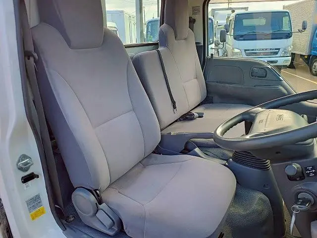 いすゞ エルフ TKG-NJS85A(4WD)の写真44