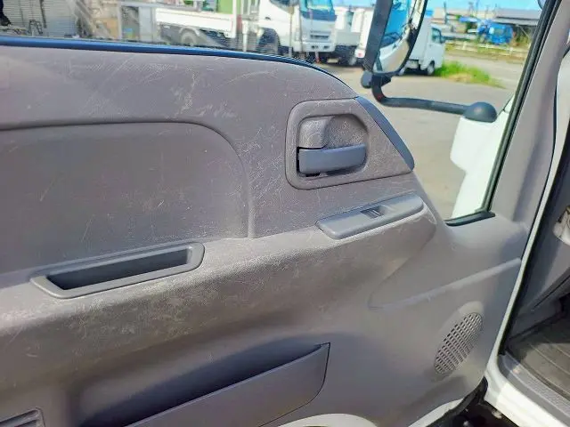 いすゞ エルフ TKG-NJS85A(4WD)の写真47