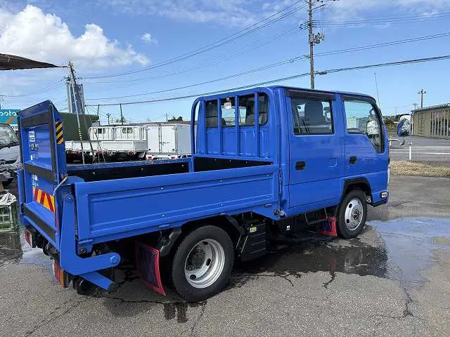 いすゞ エルフ TRG-NHS85A(4WD)の写真3