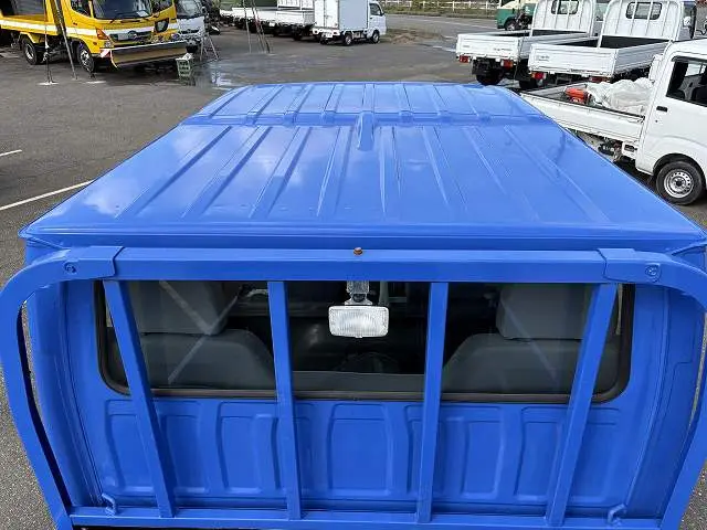 いすゞ エルフ TRG-NHS85A(4WD)の写真14