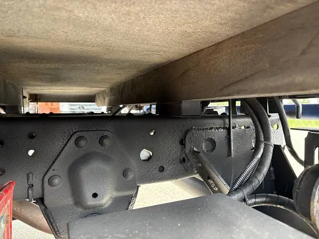 いすゞ エルフ TRG-NHS85A(4WD)の写真30