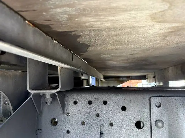 いすゞ エルフ TRG-NHS85A(4WD)の写真31