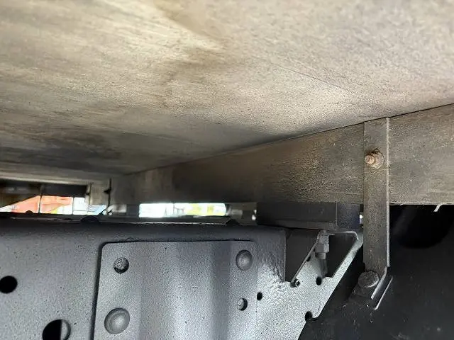 いすゞ エルフ TRG-NHS85A(4WD)の写真32