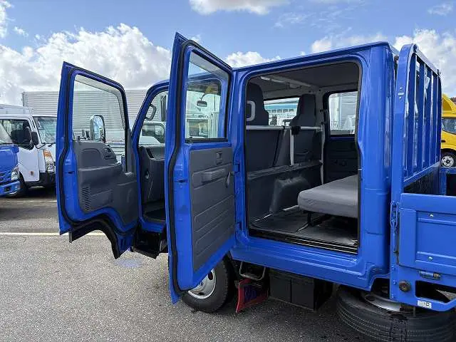 いすゞ エルフ TRG-NHS85A(4WD)の写真45