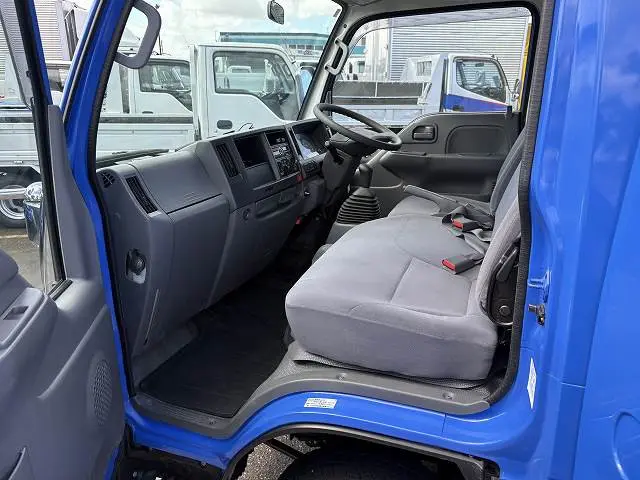 いすゞ エルフ TRG-NHS85A(4WD)の写真47