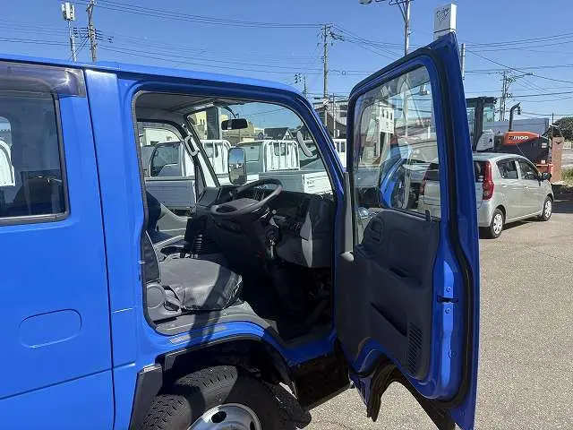 いすゞ エルフ TRG-NHS85A(4WD)の写真48