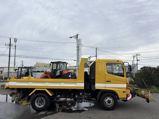 日野 レンジャー ADG-FX7JDWA(4WD)の写真12