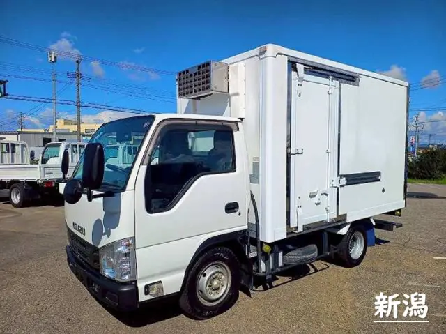 いすゞ エルフ TPG-NJR85ANの写真1
