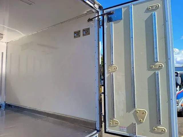 いすゞ エルフ TPG-NJR85ANの写真14