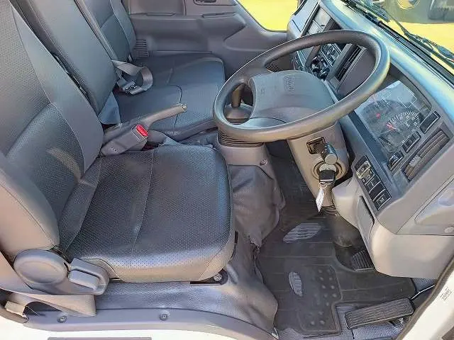 いすゞ エルフ TPG-NJR85ANの写真46