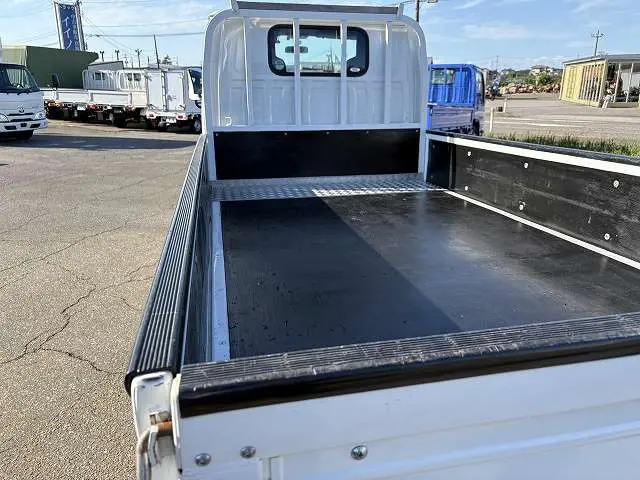 マツダ タイタン 2RG-LKS88A(4WD)の写真6