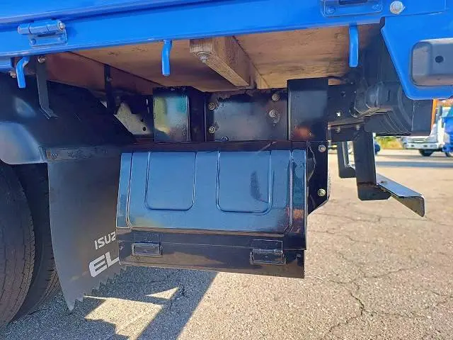 いすゞ エルフ TRG-NJR85Aの写真14