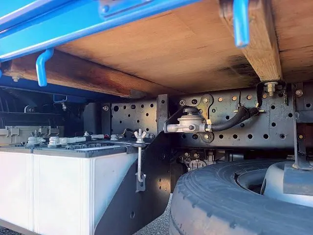 いすゞ エルフ TRG-NJR85Aの写真17