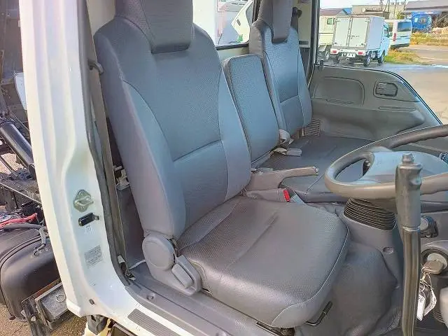 いすゞ エルフ TPG-NKR85ADの写真47