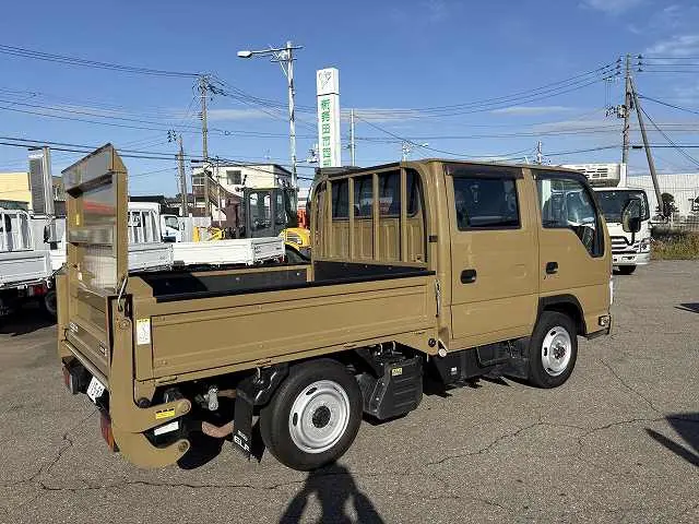 いすゞ エルフ TRG-NHS85A(4WD)の写真3