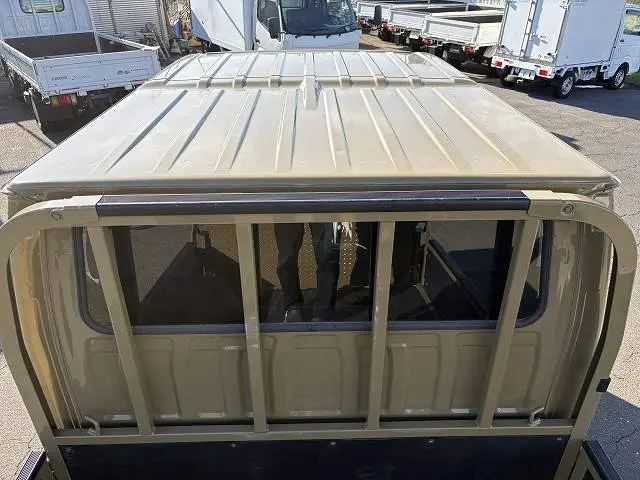 いすゞ エルフ TRG-NHS85A(4WD)の写真7