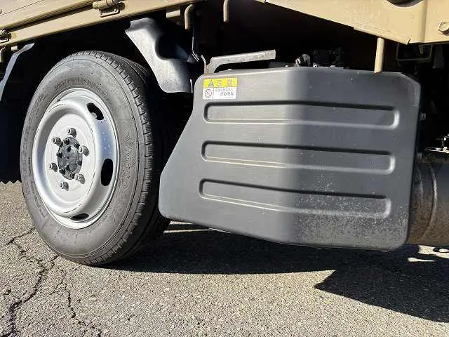 いすゞ エルフ TRG-NHS85A(4WD)の写真23