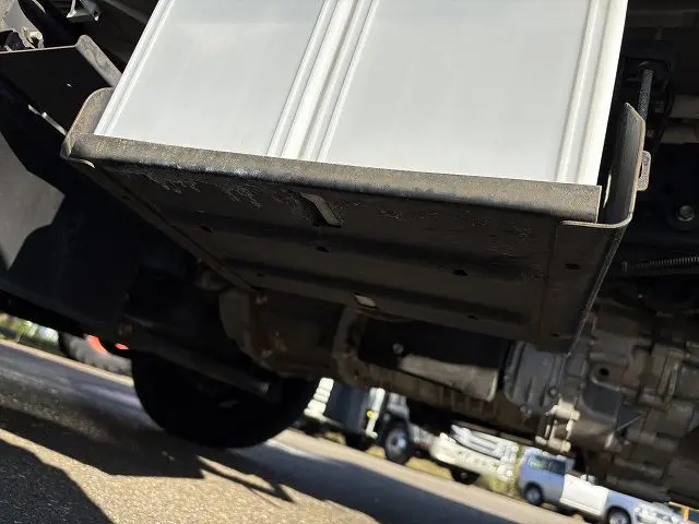 いすゞ エルフ TRG-NHS85A(4WD)の写真30