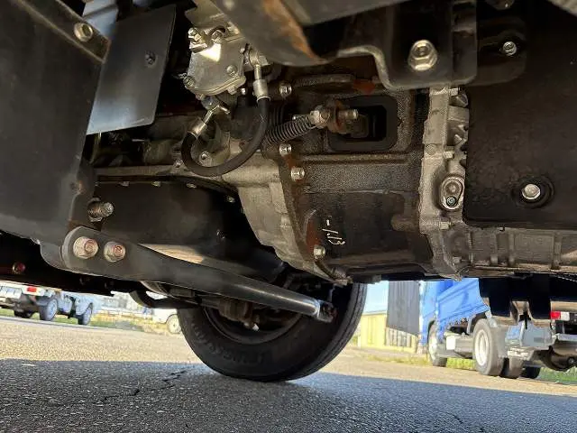 いすゞ エルフ TRG-NHS85A(4WD)の写真33