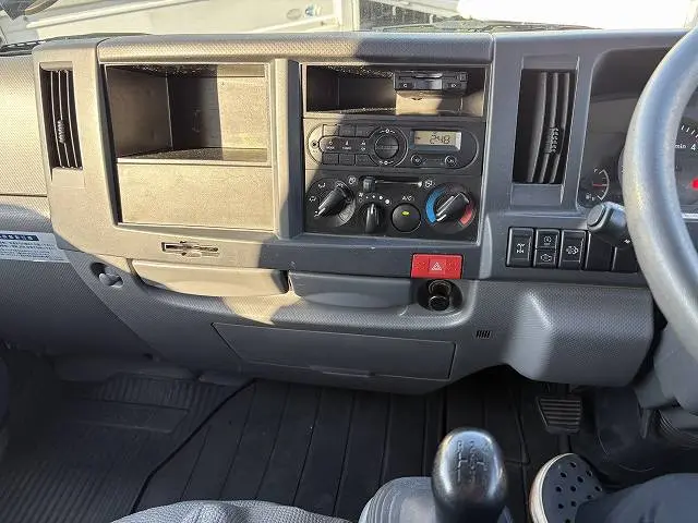 いすゞ エルフ TRG-NHS85A(4WD)の写真42