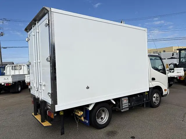 トヨタ ダイナ 2RG-XZC605の写真3