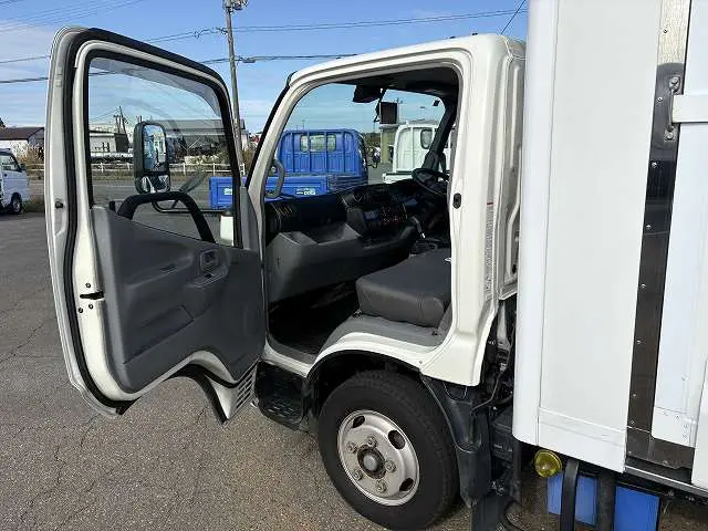 トヨタ ダイナ 2RG-XZC605の写真49