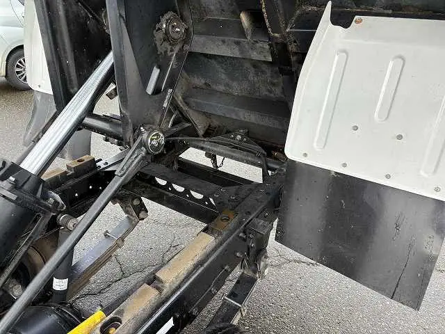 いすゞ エルフ TKG-NJR85ADの写真12