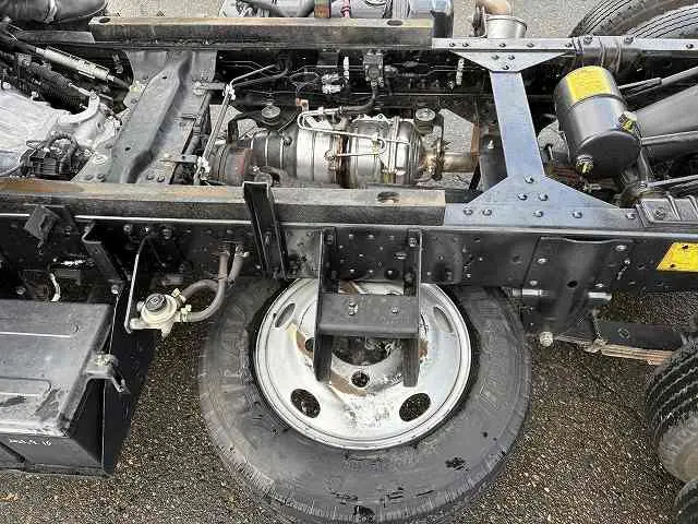 いすゞ エルフ TKG-NJR85ADの写真19