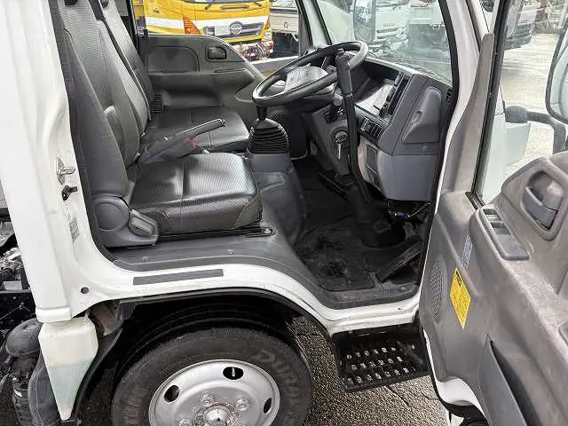 いすゞ エルフ TKG-NJR85ADの写真48