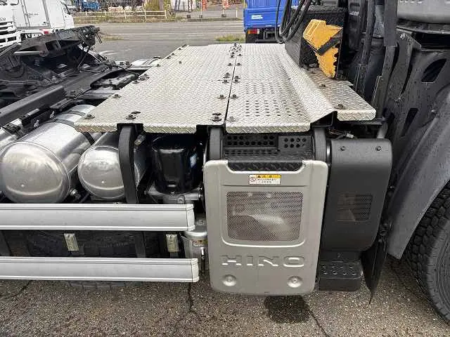 日野 プロフィア QPG-SH1EDDGの写真8