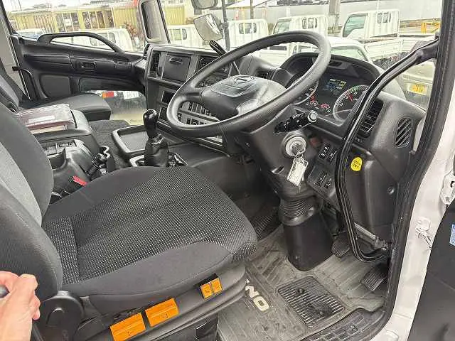 日野 プロフィア QPG-SH1EDDGの写真44