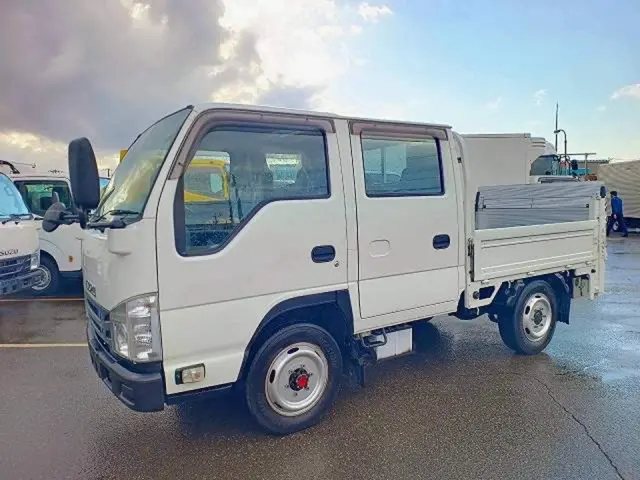 いすゞ エルフ TPG-NHS85A(4WD)の写真1