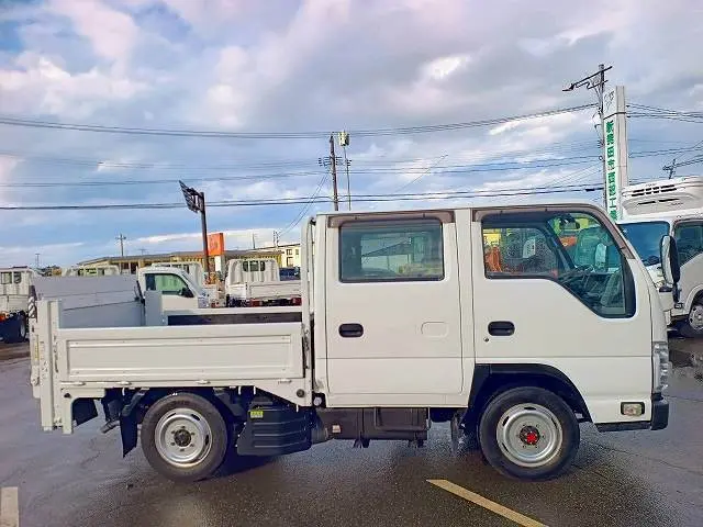 いすゞ エルフ TPG-NHS85A(4WD)の写真6