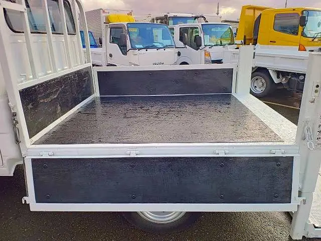 いすゞ エルフ TPG-NHS85A(4WD)の写真13