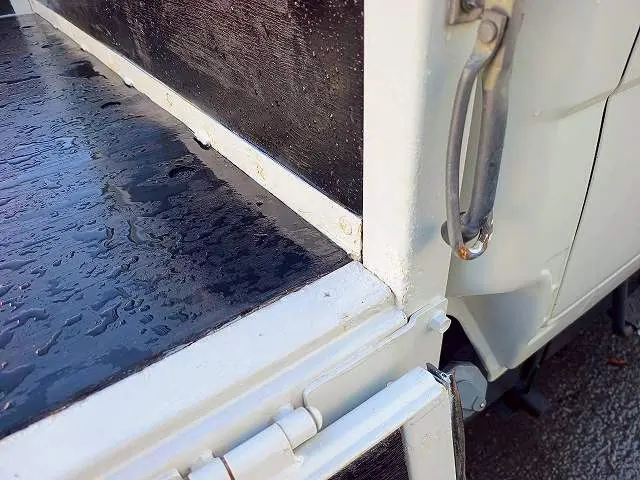 いすゞ エルフ TPG-NHS85A(4WD)の写真16