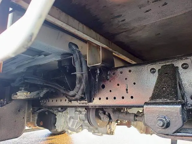 いすゞ エルフ TPG-NHS85A(4WD)の写真33